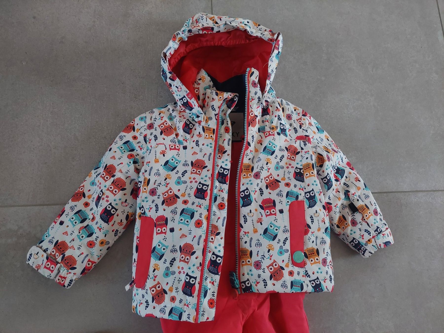 Roxy Giacche & Cappotti: Très joli ensemble de neige Roxy – Usato da Tramelan venduto da yok-yok