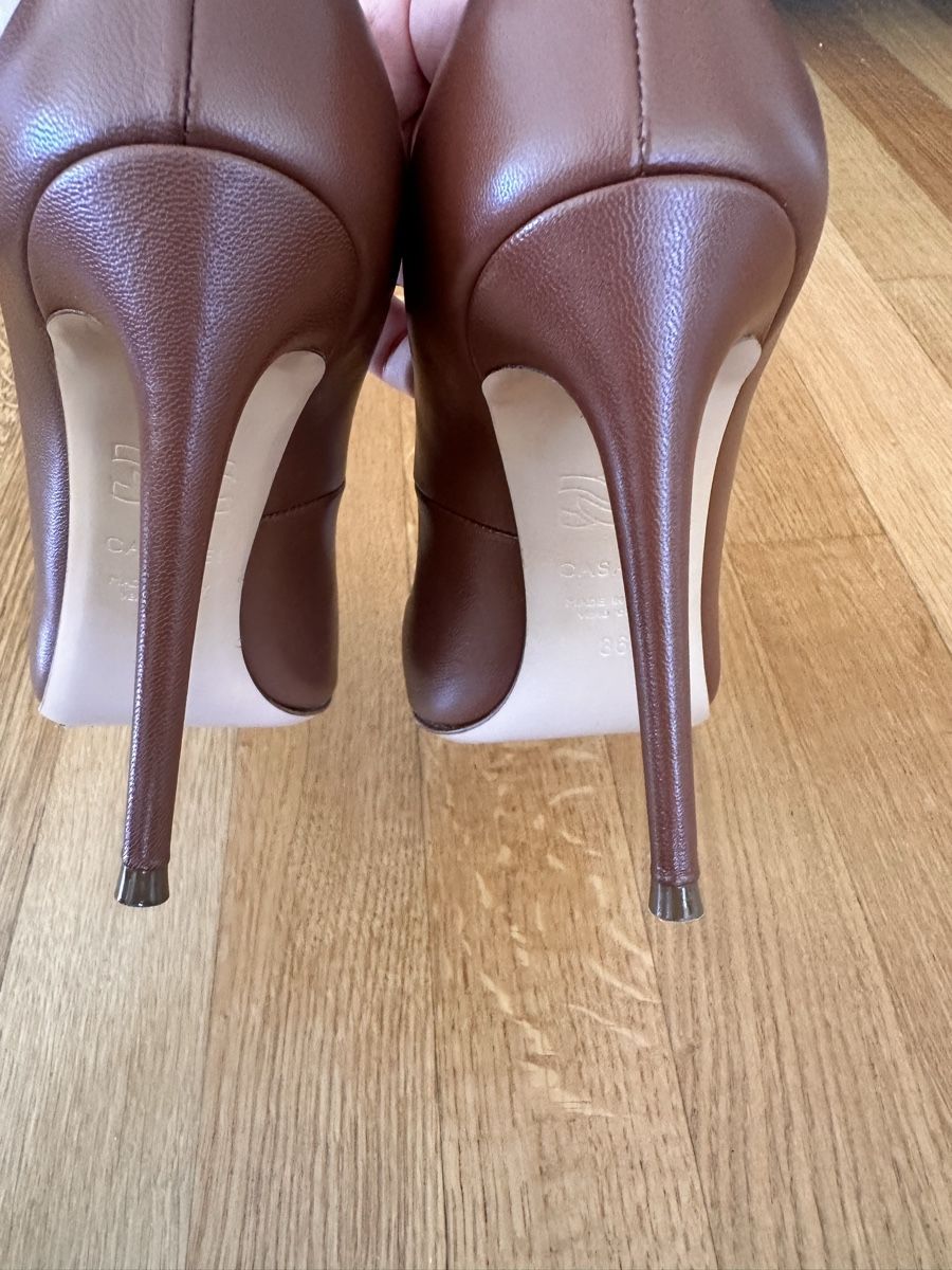Casadei Scarpe da donna: Casadei Leather Pumps – Usato da Zürich venduto da Ele_fashionista 3