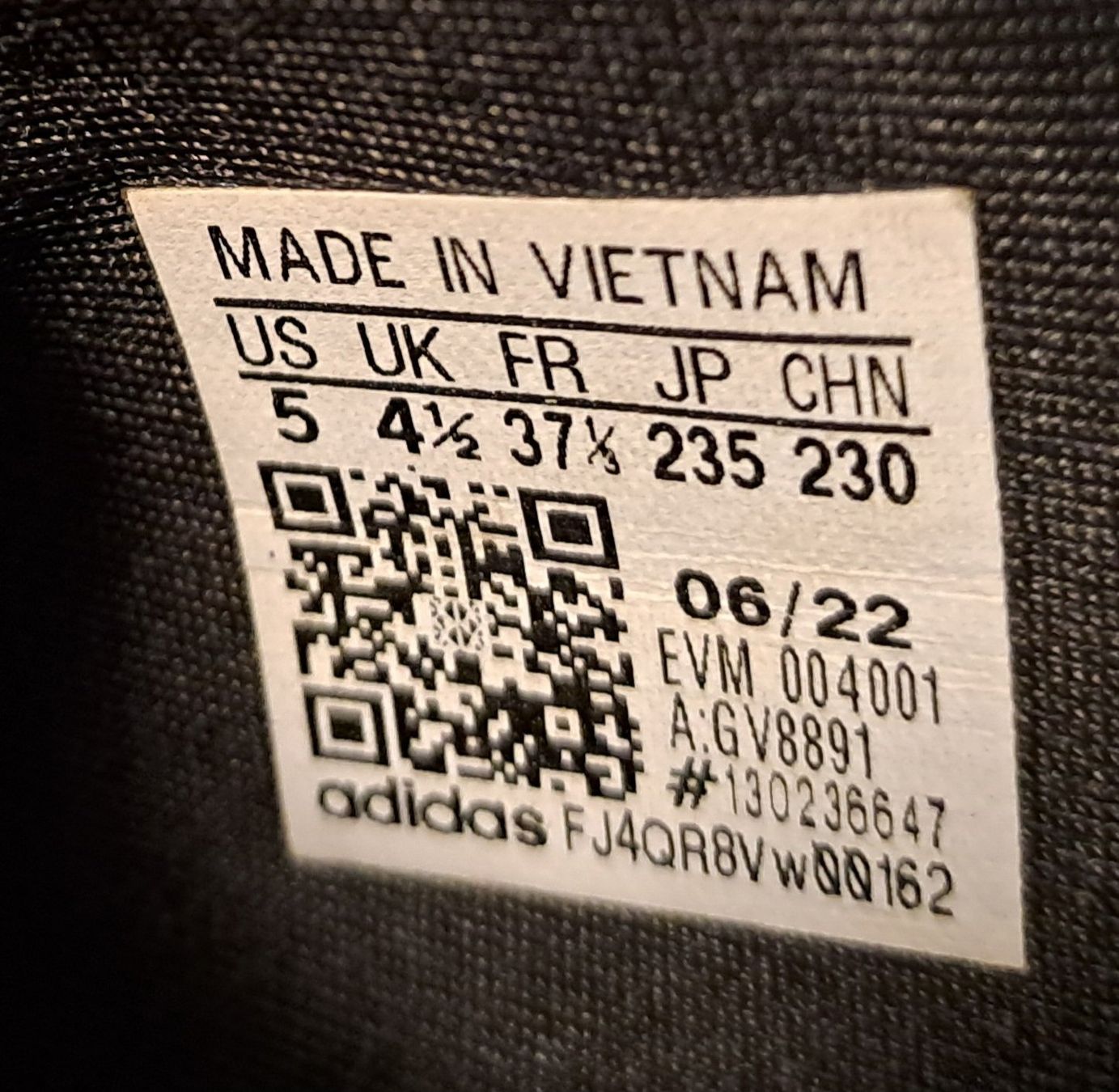 Adidas Herrenschuhe: Freizeit-Turnschuh_Adidas_Gr.37 1/3_schwarz – Gebraucht aus Niederweningen von schlossgeist8158 5