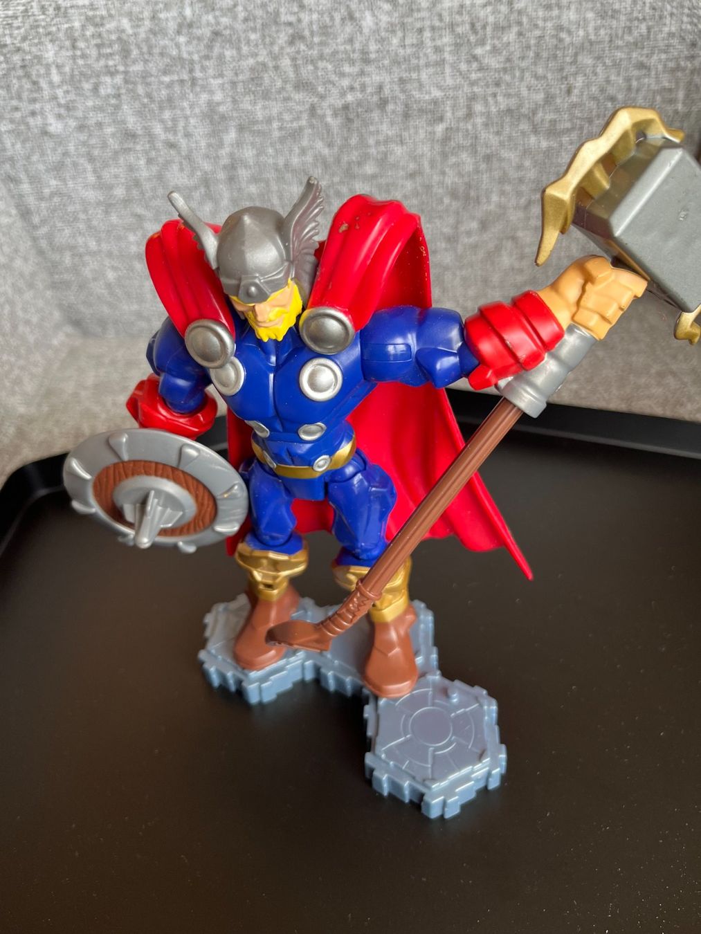 Hasbro Statuette: 🔨 Thor Hasbro Marvel Super Hero Mashers Complet – Usato da Lausanne venduto da charlie_lau24 4