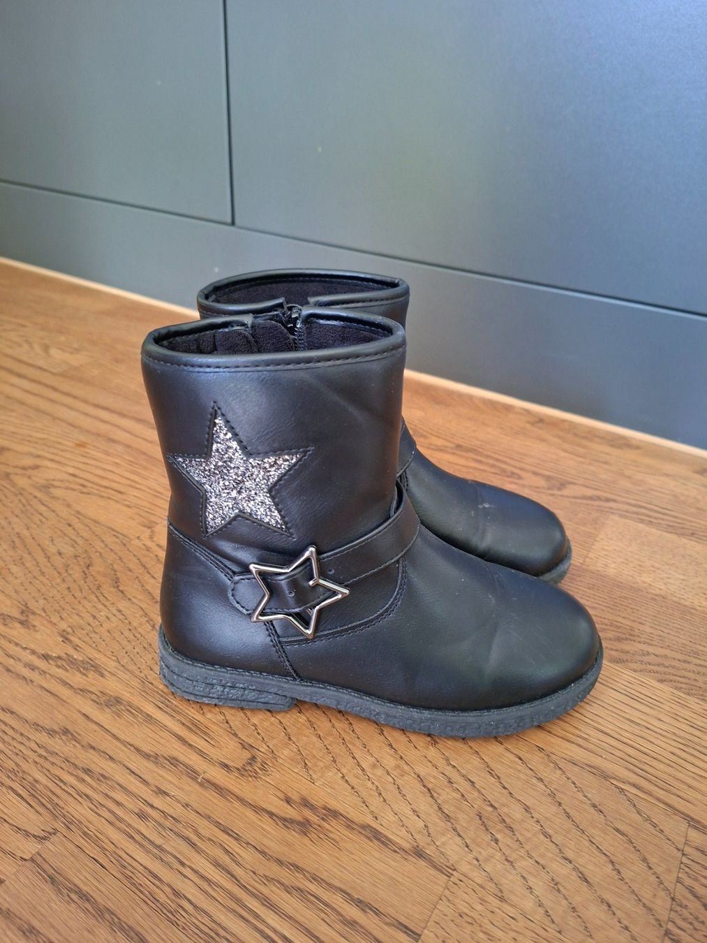Friboo Scarpe per ragazze: Stiefelette Friboo Gr. 30 – Usato da Hirzel venduto da larissagschwend