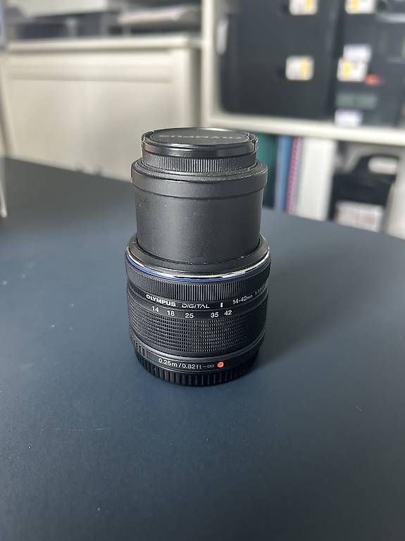 Obiettivi: Olympus M.Zuiko 14-42mm Objektiv  – Usato da Schlieren venduto da Jule_z 1