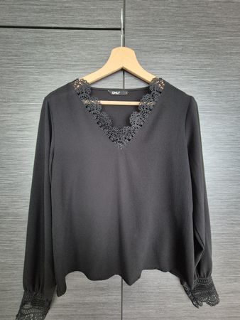 ONLY Bluse Schwarz, Gr. S, Spitze, Top Zustand