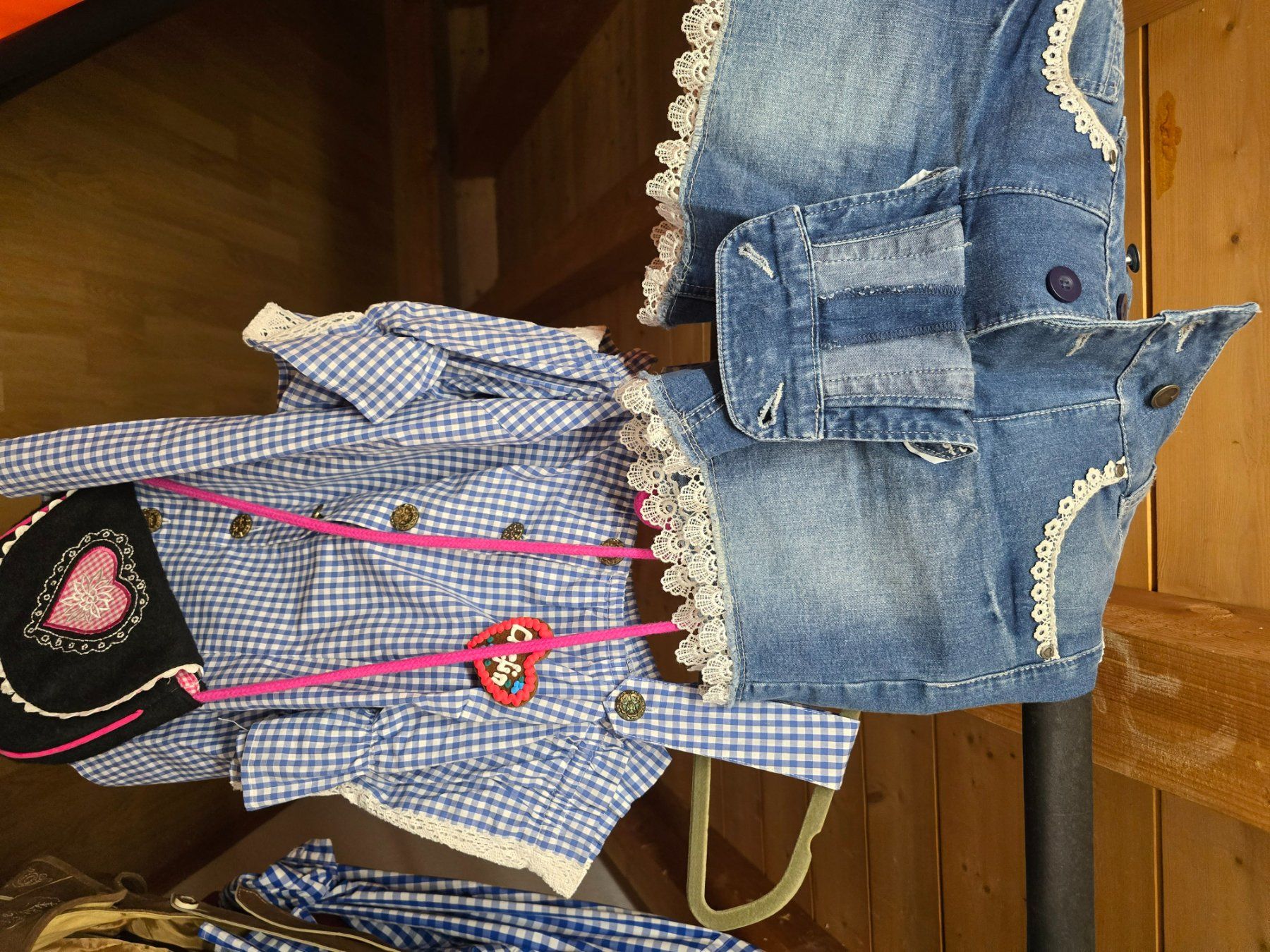 Costumi: Dirndl – Usato da Mägenwil venduto da Carlo55