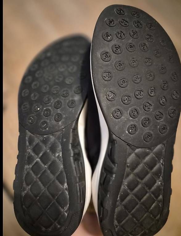 Chanel Scarpe da donna: Chanel Turnschuhe – Usato da Schaffhausen venduto da Nathalia33 2