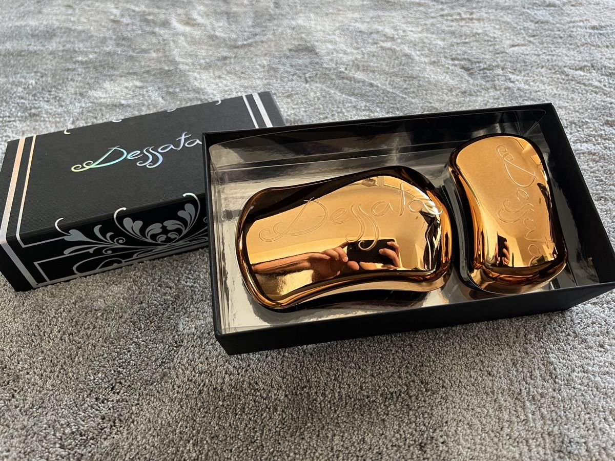 Altro per la cura dei capelli: Dessata Bürsten Set Bright Special Edition Gold NEU – Nuovo e nell'imballaggio originale da St.Gallen venduto da Shopaholic5