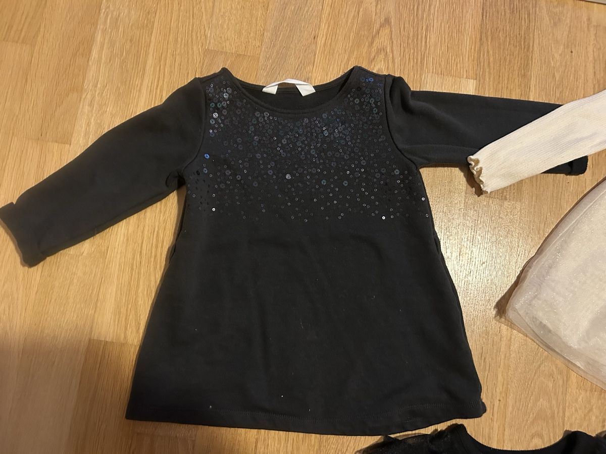 Vestiti & Gonne: 3 Kleider Grösse 92 – Usato da Regensdorf venduto da Branca990 3
