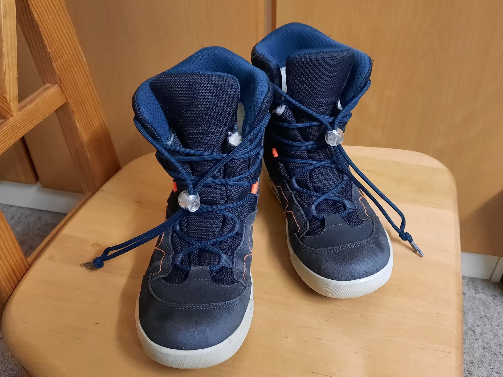 Lowa Scarpe per ragazzi: Winterschuhe Lowa 37 – Usato da Grünen venduto da Sostepfi 1