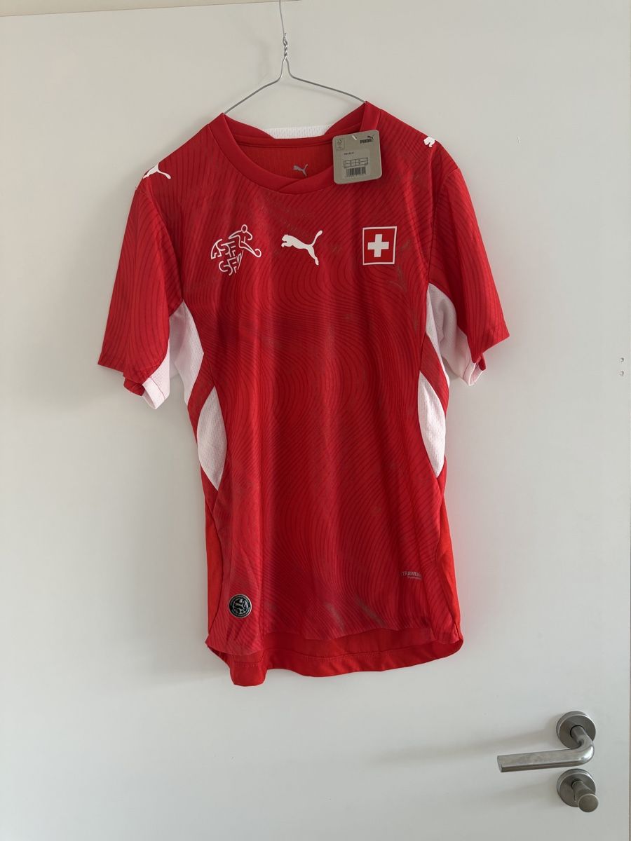 Puma Canottiere & Pantaloni: maillot de l'équipe Suisse  – Nuovo e nell'imballaggio originale da Versoix venduto da wen_75xm