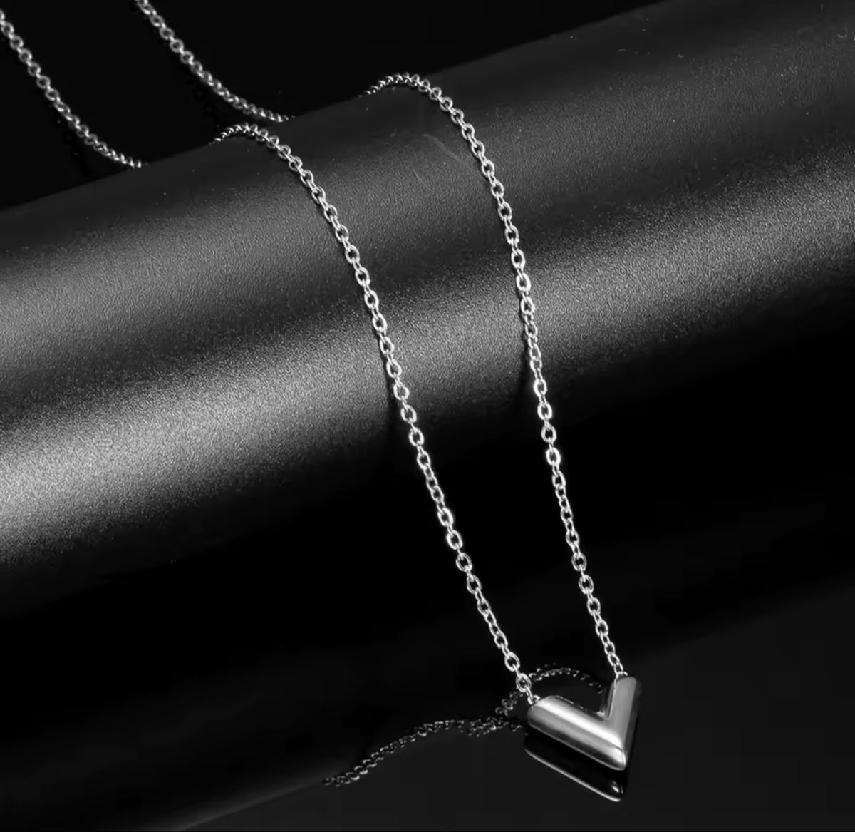 Catenine: Collier – Nuovo e nell'imballaggio originale da Châtel-St-Denis venduto da Montclair_Swiss 2
