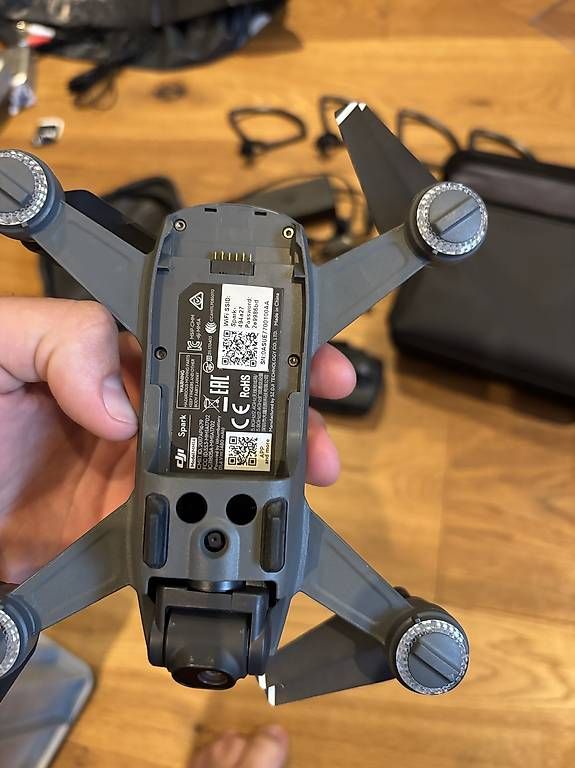 RC Kits de montage: DJI Spark Fly More Combo – D'occasion à Hütten par oscardohr 3