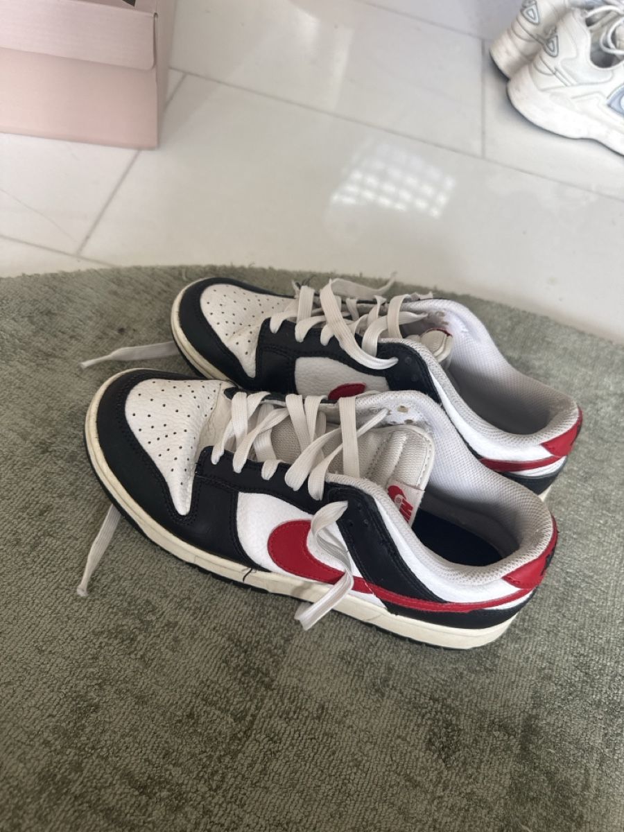 Nike Chaussures hommes: Nike Dunk Low Turnschuhe Grösse 40.5 gebraucht – D'occasion à Jona par vel_dm82 1