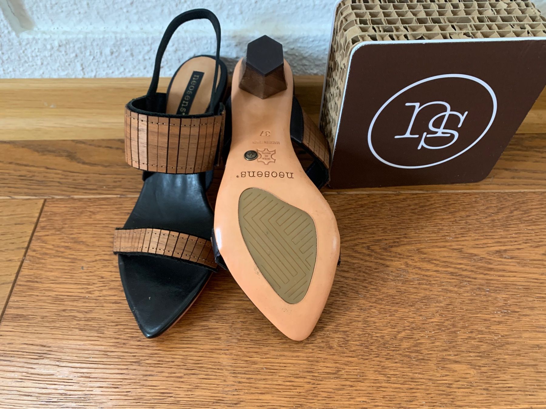 Neosens Damenschuhe: Neosens Perle 3094 wood black Gr.37 – Neu (gemäss Beschreibung) aus Zürich von finsti 2