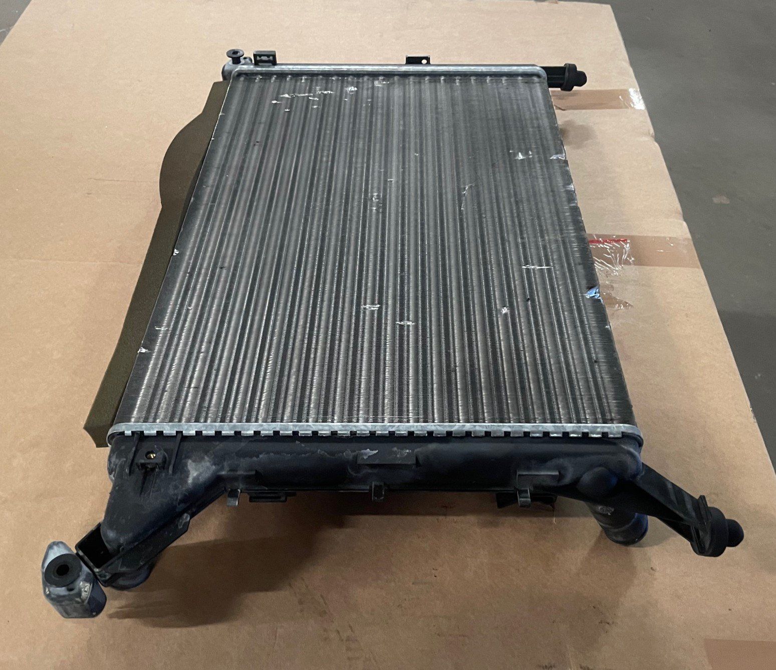 Mini Tutti pezzi di ricambio auto: Mini Cooper Radiateur – Nuovo (secondo la descrizione) da Satigny venduto da rfo59 2