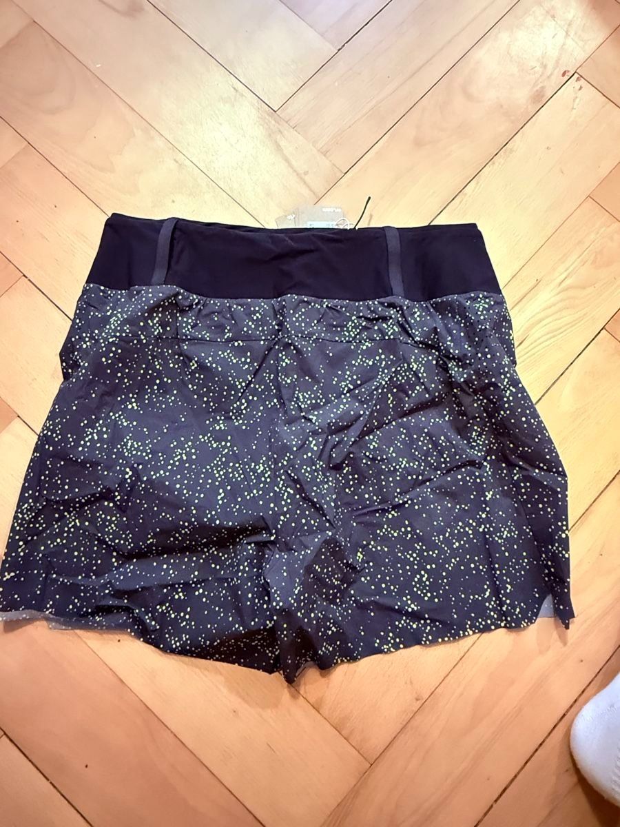 Pantaloni: On - Laufshorts - L – Nuovo e nell'imballaggio originale da Genève venduto da 4lex3i 1