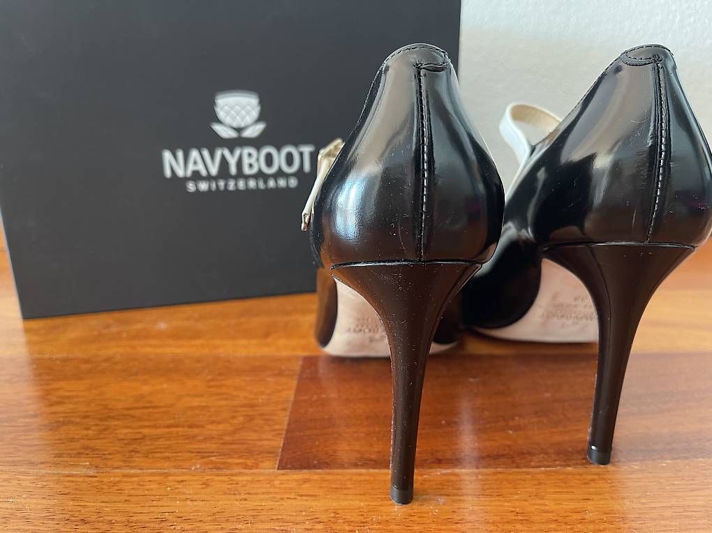 Scarpe da donna: Schwarzer Pump Gr.38 von Navyboot – Usato da Buchs ZH venduto da wunderwelt74 2