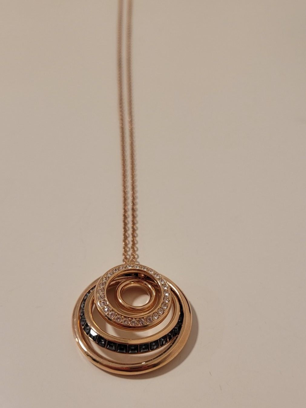 Swarovski Catenine: Swarovski Dynamic Medium Halskette – Usato da Schaan venduto da car_wrv2 2