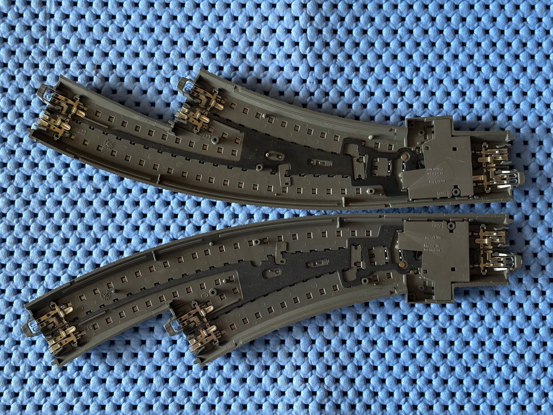 Märklin Modellini di ferrovie: 1x Marklin C 24671 + 24672 Weichen – Nuovo (secondo la descrizione) da Hauterive NE venduto da eriamch 1