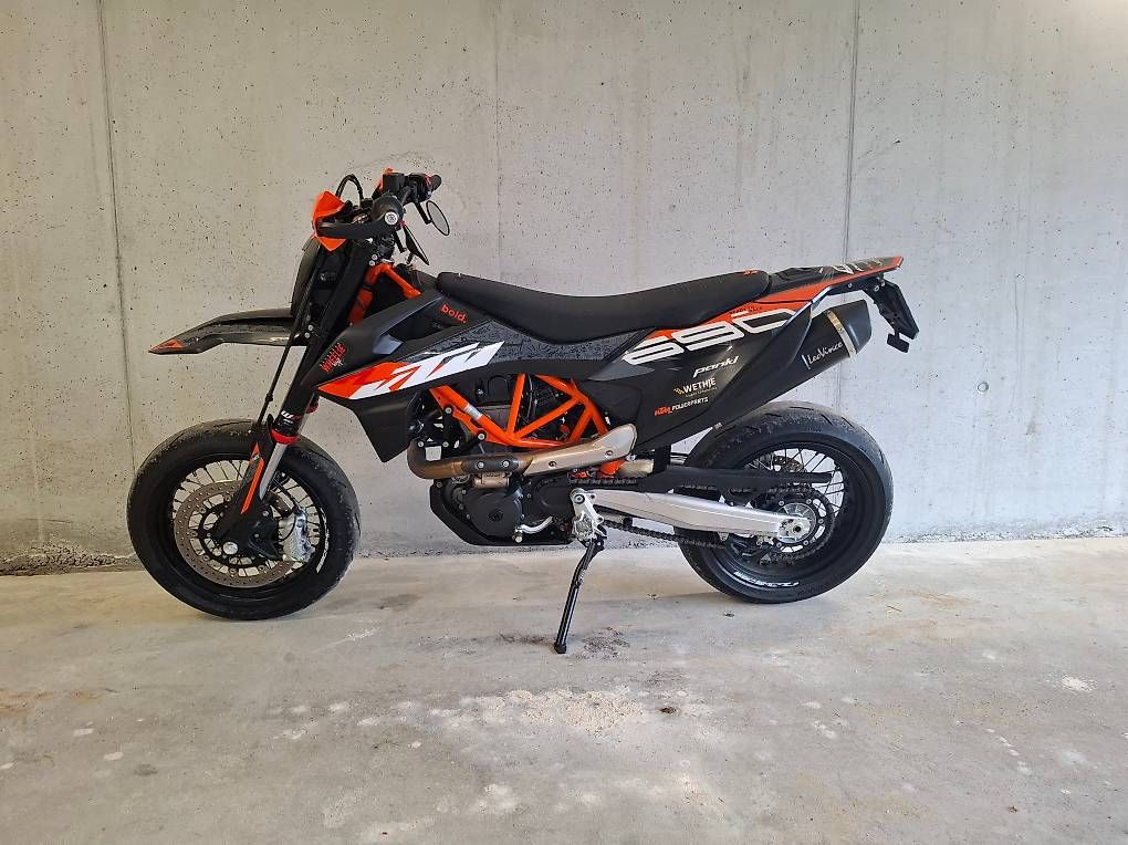 KTM Tutti i ricambio per moto: KTM 690 SMC R 2023 – Usato da Gänsbrunnen venduto da Smoto 1