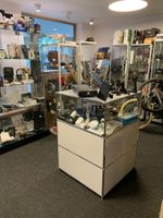 USM Laden Vitrine Weiss  77x77cm Lieferung Gratis