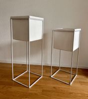 2er Set weisse Blumenständer mit Metallgestell