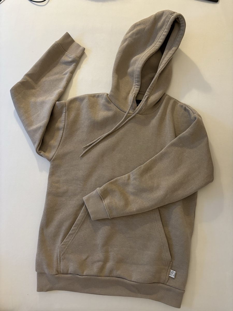 Bershka Maglioni & Felpe: Beiger loose fit pullover bershka – Usato da Winterthur venduto da beijaflor777