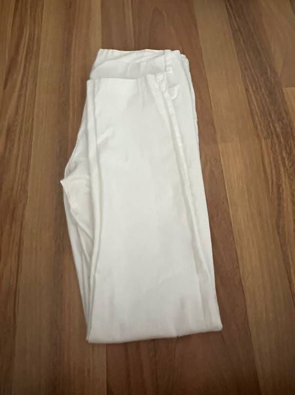 Pantaloni: weisse lange Hose – Usato da Zürich venduto da aknavi 2
