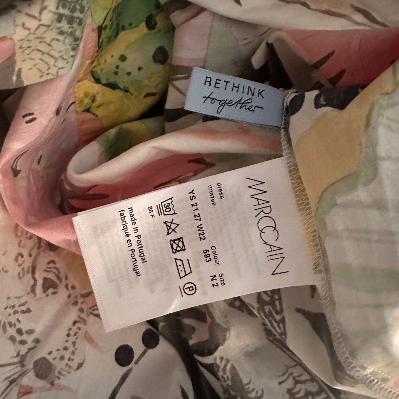 Marc Cain Vestiti: Marc Cain Kleid N2 wie neu – Nuovo (secondo la descrizione) da St. Gallen venduto da gag_6sxh 2