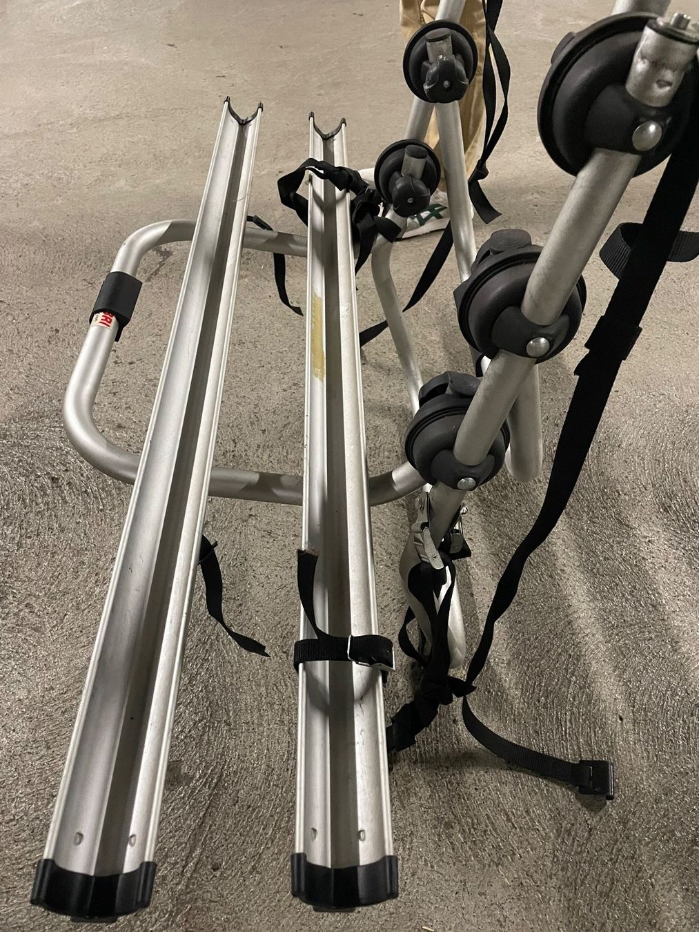 Portapacchi: Porte-vélos ultra-léger – Usato da Muri b. Bern venduto da goodidea 1