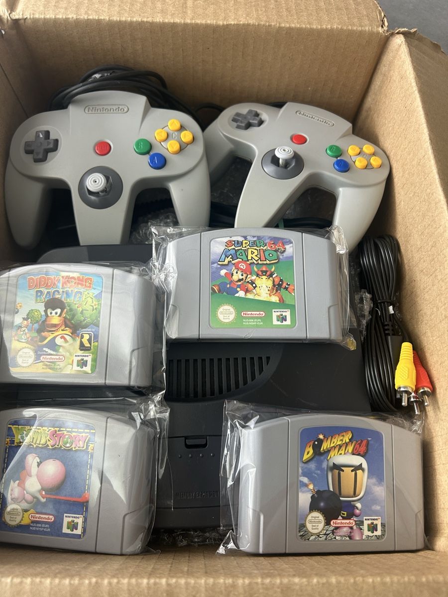 Nintendo Console: Nintendo 64 Konsole mit top spiele  – Usato da Oftringen venduto da Breza22 7