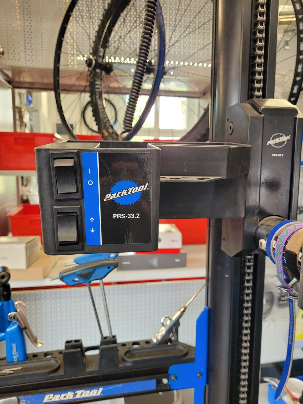 Park Tool Rateliers à velo: Einarm-Montageständer ParkTool PRS-33.2 – D'occasion à Giswil par mai_k7x7 2