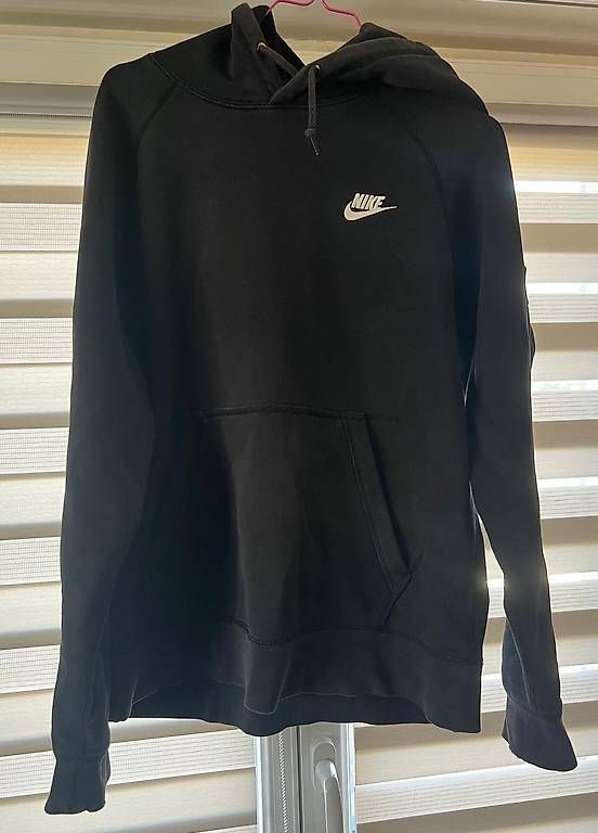 Maglioni & Felpe: Sweat à capuche Nike noir taille M – Usato da Genthod venduto da mar_g8vn