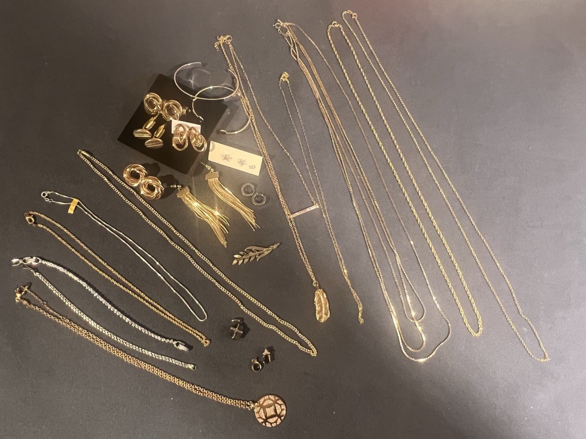 Sonstiger Schmuck: Lot de bijoux – Gebraucht aus St-Pierre-Clages von ste_xk6p 9