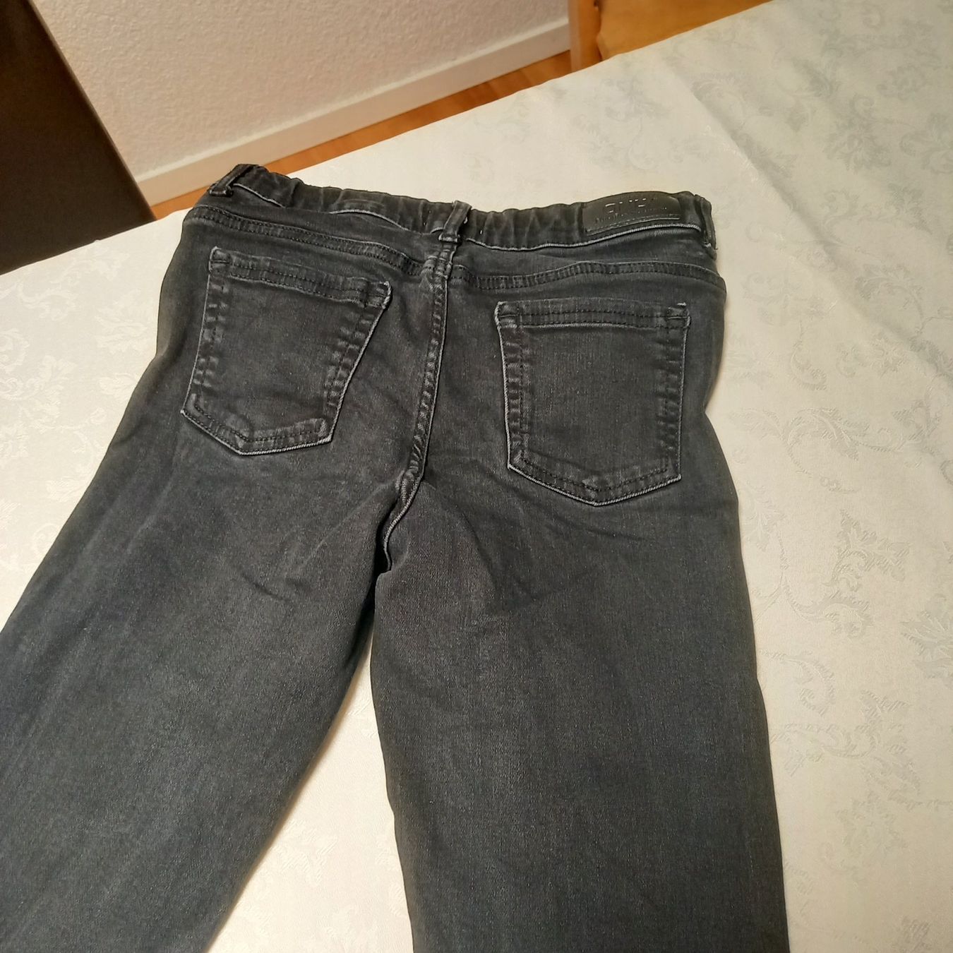 Only Pantaloni: Kids Only Jeans schwarz Gr. 164 – Usato da Brüttisellen venduto da kikaninchen79 7