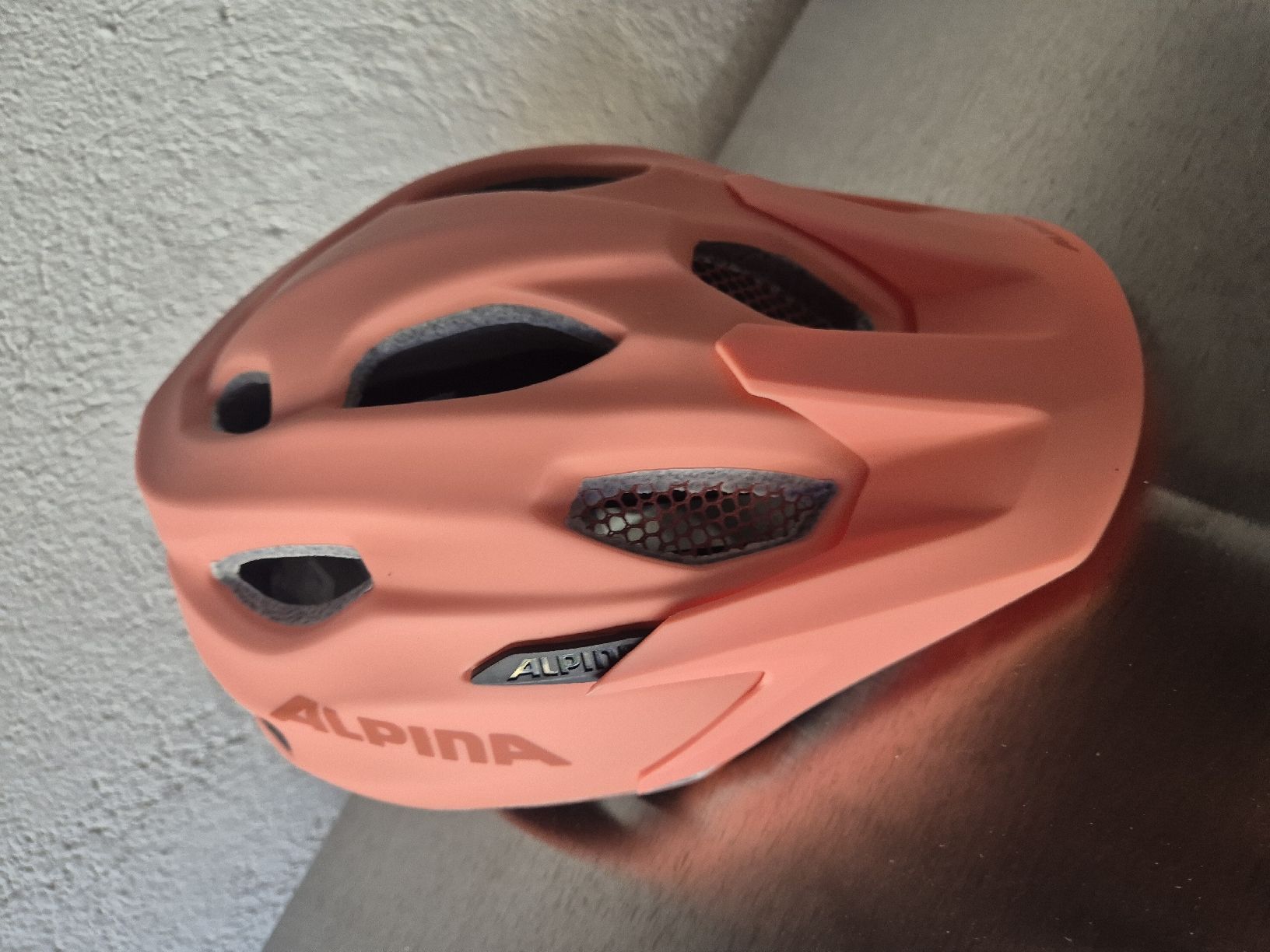 Alpina Caschi: Mädchen Fahrradhelm – Nuovo (secondo la descrizione) da Zufikon venduto da Ayla2018