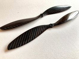 2x Hélices carbones 11x4.7" CW+CCW (propeller carbone)