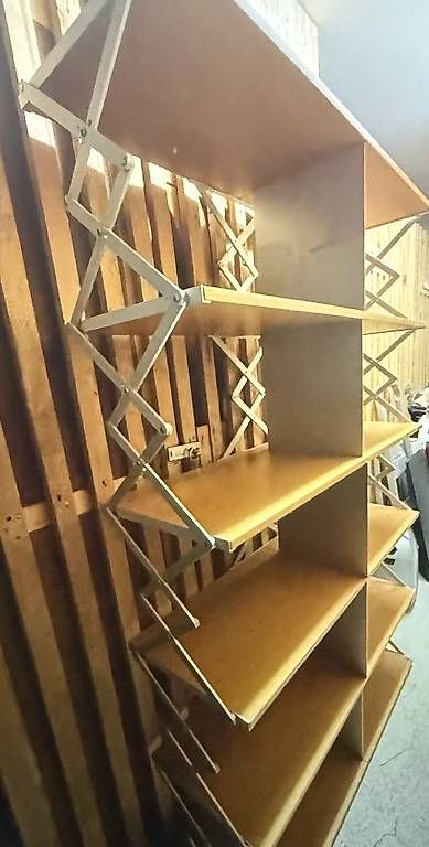 Scaffali: Thut Scherenregal  – Usato da Basel venduto da louloubs 4