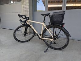 Gravel Bike Price neuwertig
