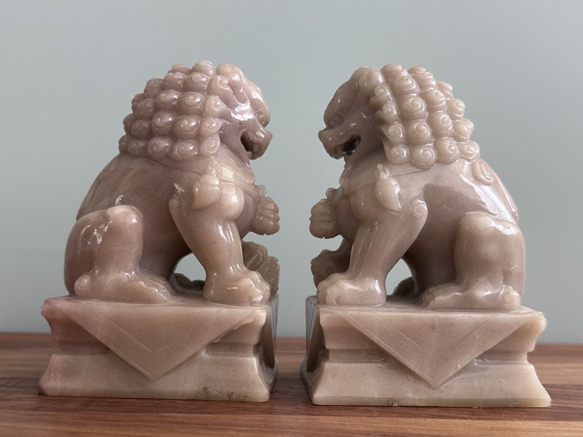 Sculture & Statue: Stone Foo Dogs Statues, Pair – Usato da Zürich venduto da Ddechkovd 1