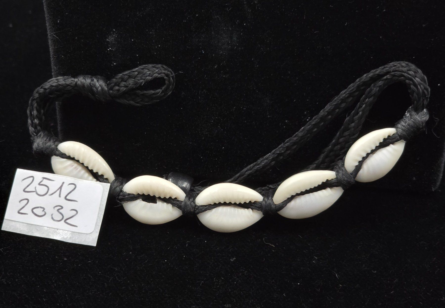 Bracciali & Braccialetti: Armband mit Muscheln – Usato da Rorschacherberg venduto da snOOpydOg11