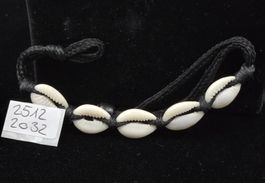 Armband mit Muscheln