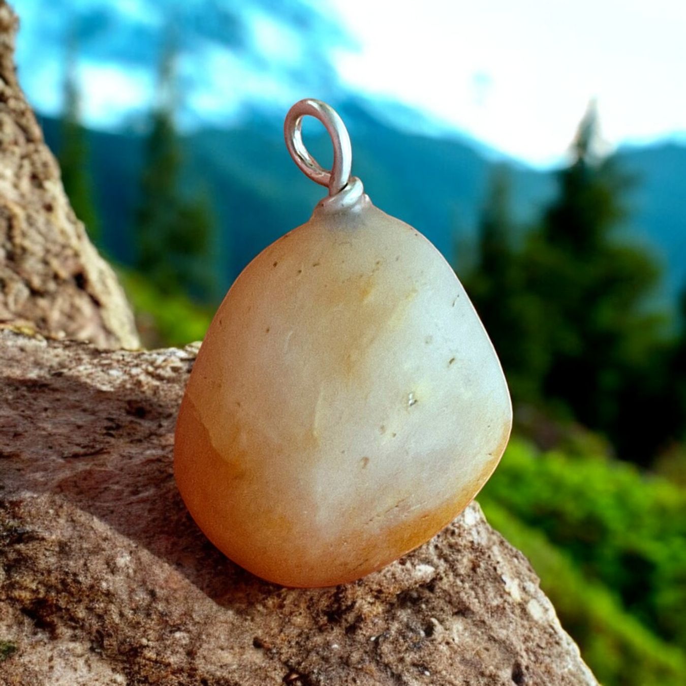Pendentifs: Flusstein-Anhänger mit Silberdraht-Öse – Neuf avec emballage d'origine à Aarau par Schmuckhoehle_MD 7
