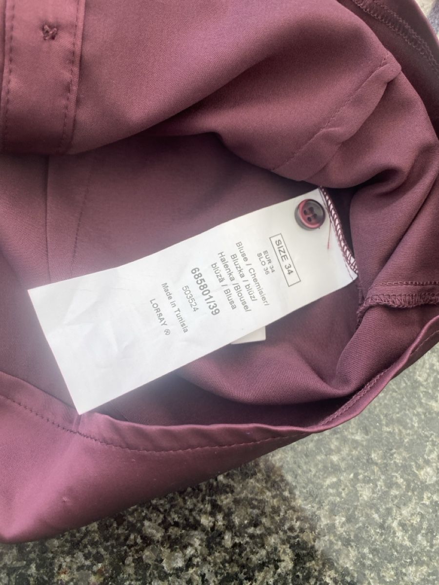 Camicette: Elegante Bluse mit Rüschen, Grösse 34, bordeauxrot – Nuovo (secondo la descrizione) da Holziken venduto da Anita.urech 1