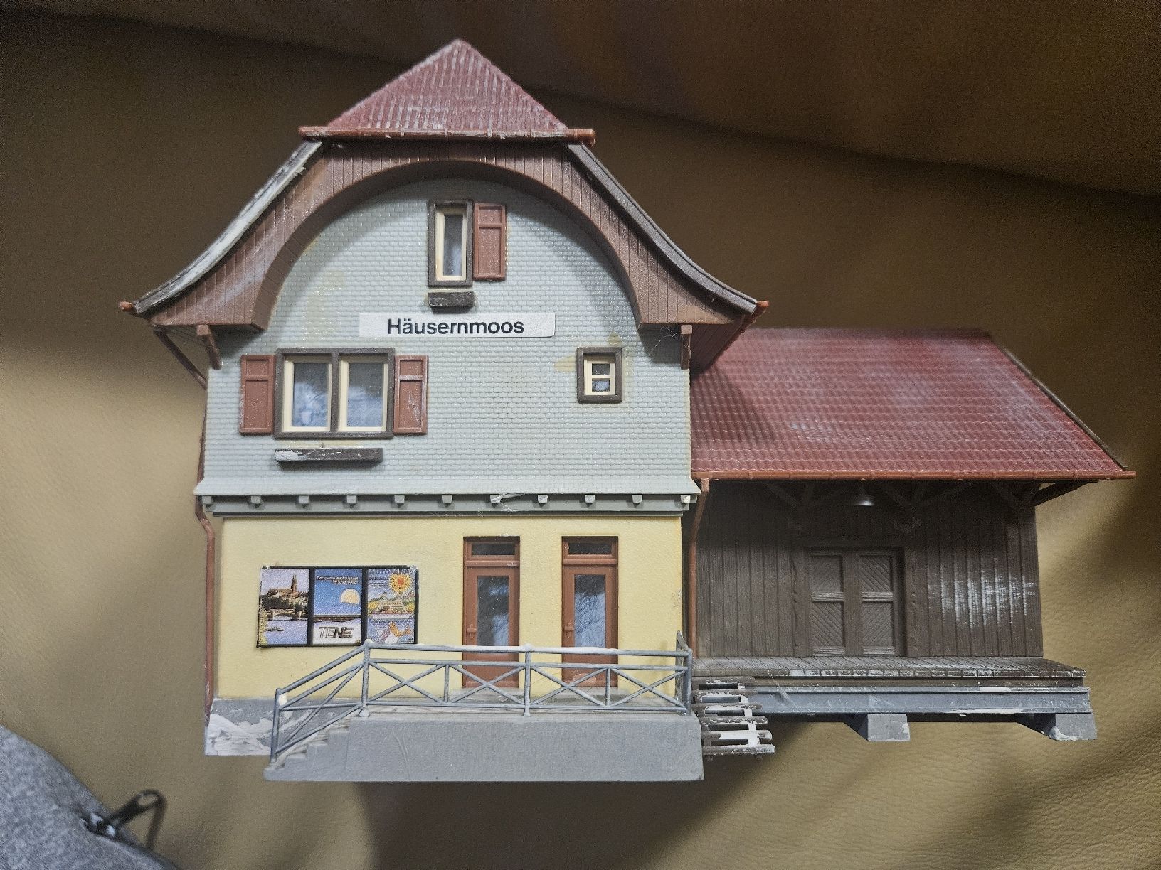 Modellini di ferrovie: Häuserblock Modellbahn-Zubehör – Usato da Liestal venduto da CrystalCardToyShop 1
