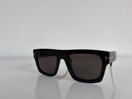 TOM FORD