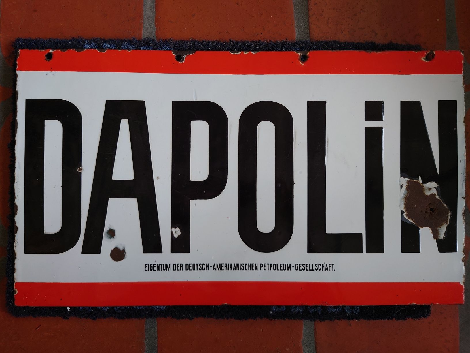 Esso Insegne: Emailschild Dapolin Petroleum-Gesellschaft – Usato da Abtwil SG venduto da rabbit64