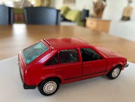 Roter Opel Kadett Modellauto Oldtimer Sammler 1/43 selten