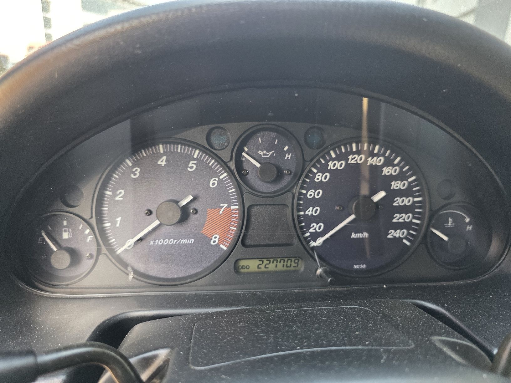 Mazda Automobili: Mazda MX5 1.6cc – Usato da Cadenazzo venduto da LuismacchineSagl 6