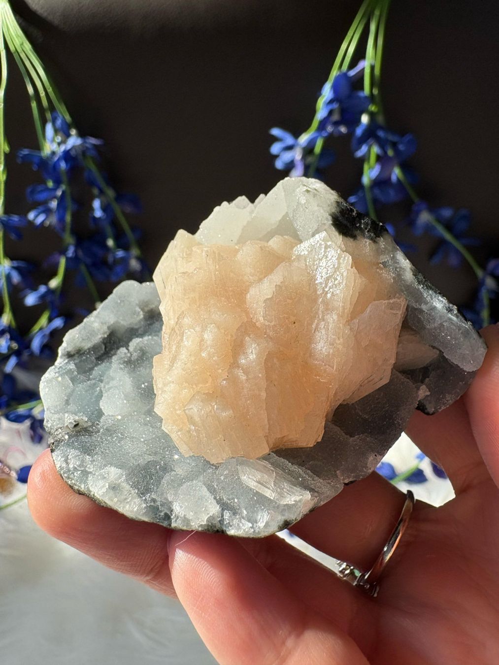 Minerali & Pietre curative: Chalcedon-Stalaktit mit Stilbit und Heulandit – Nuovo (secondo la descrizione) da Neuheim venduto da m.hald 5