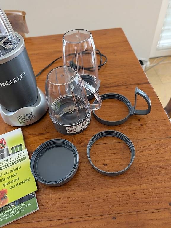 Nutribullet Elettrodomestici da cucina: NutriBullet Mix-System mit 2 Bechern & Zubehör – Usato da Zürich venduto da McFlurry49 2
